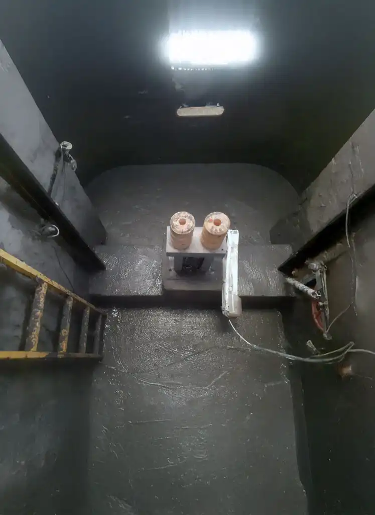 Yalıtımı tamamlanmış kuru ve temiz asansör kuyusu